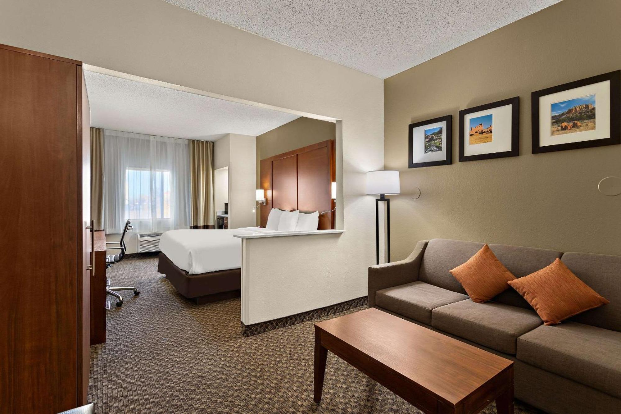 Comfort Suites University Las Cruces Exterior photo
